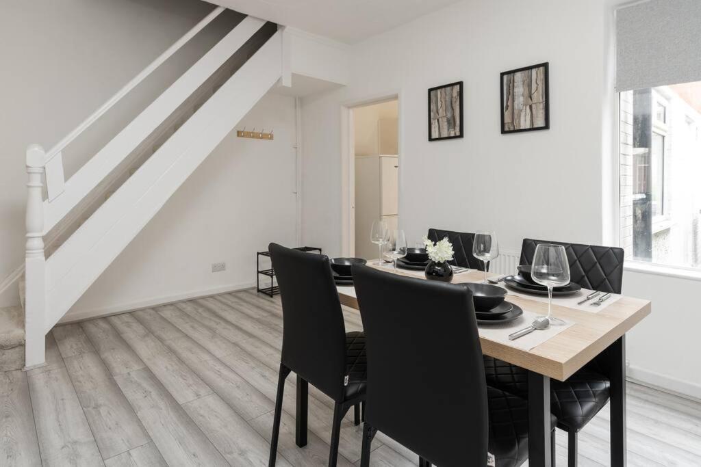 Liverpool 3 Bed House Ngoại thất bức ảnh